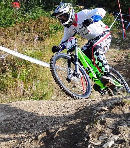 Sam Hill wins the men's World Cup downhill in Schladming in 2009.