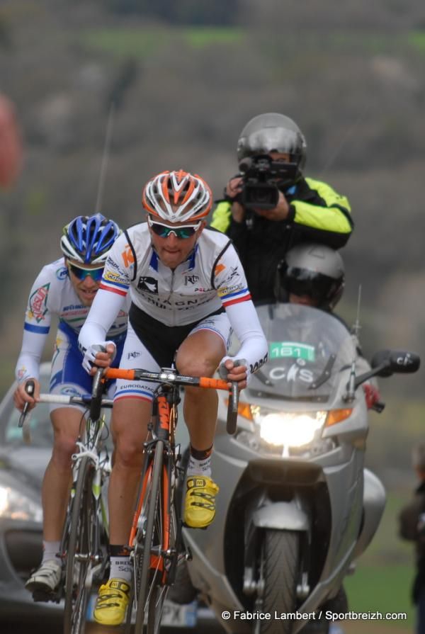 Dmitri Champion (Bretagne Schuller) and Jean-Marc Marino (Saur Sojasun) were in the breakaway much of the race