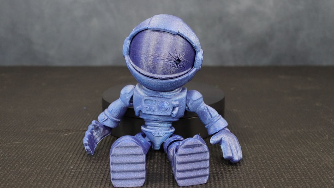 Sunlu Terminator 3 (T3)_ Skeleton astronaut (closed visor)