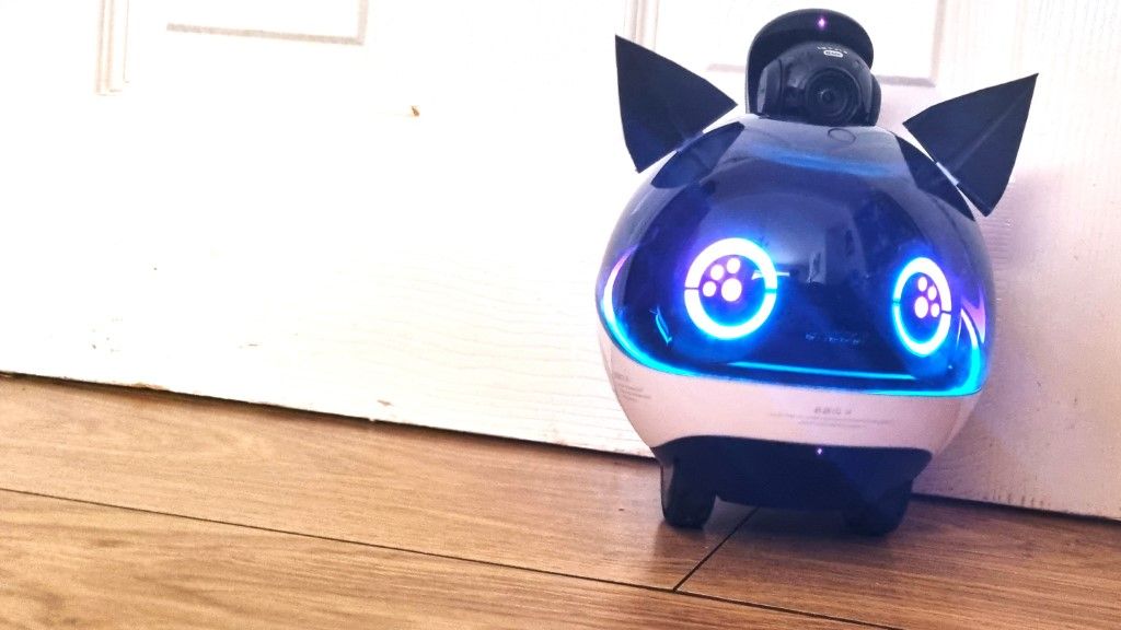 Ebo-X Robot with cat ears to look like 808 from Hi-Fi Rush