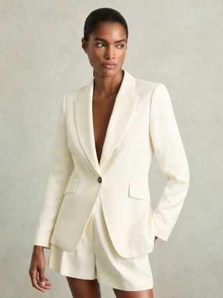 Single-Breasted Peak-Lapel Tailored Blazer in Cream