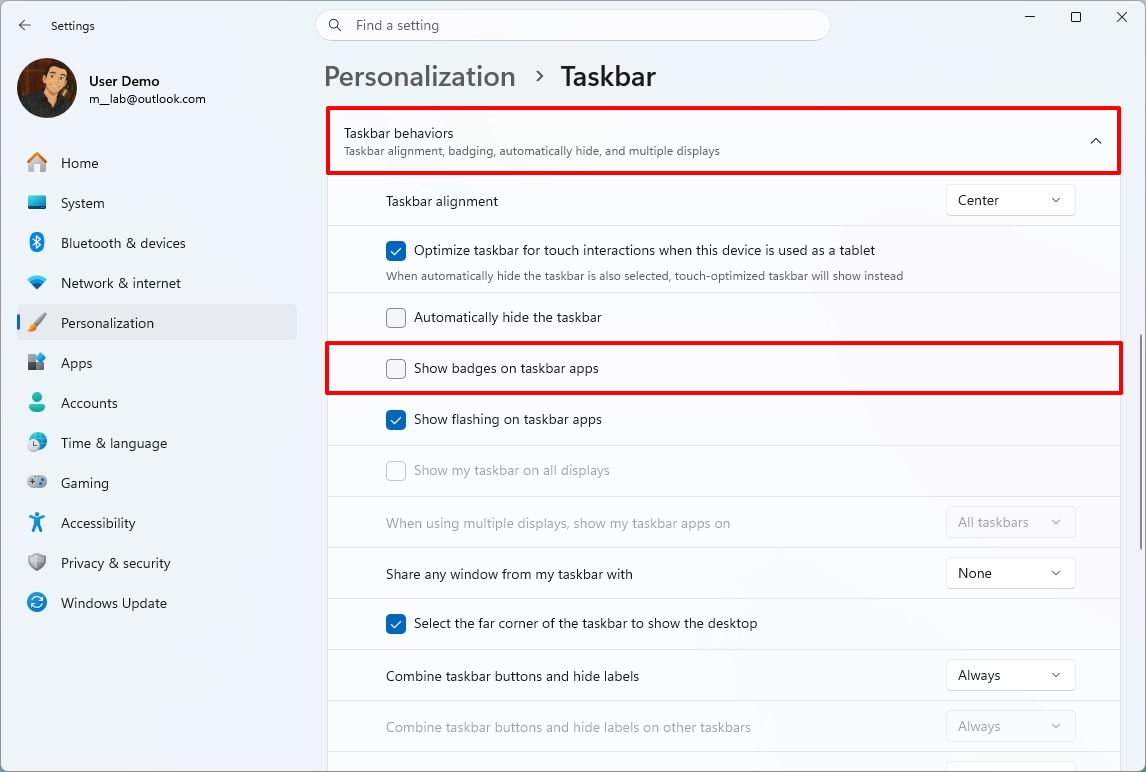 Windows 11 Settings on the Taskbar settings showing the Show badges on taskbar apps option disabled.