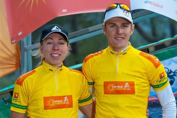 Overall leaders Annika Langvad and Jaroslav Kulhavy
