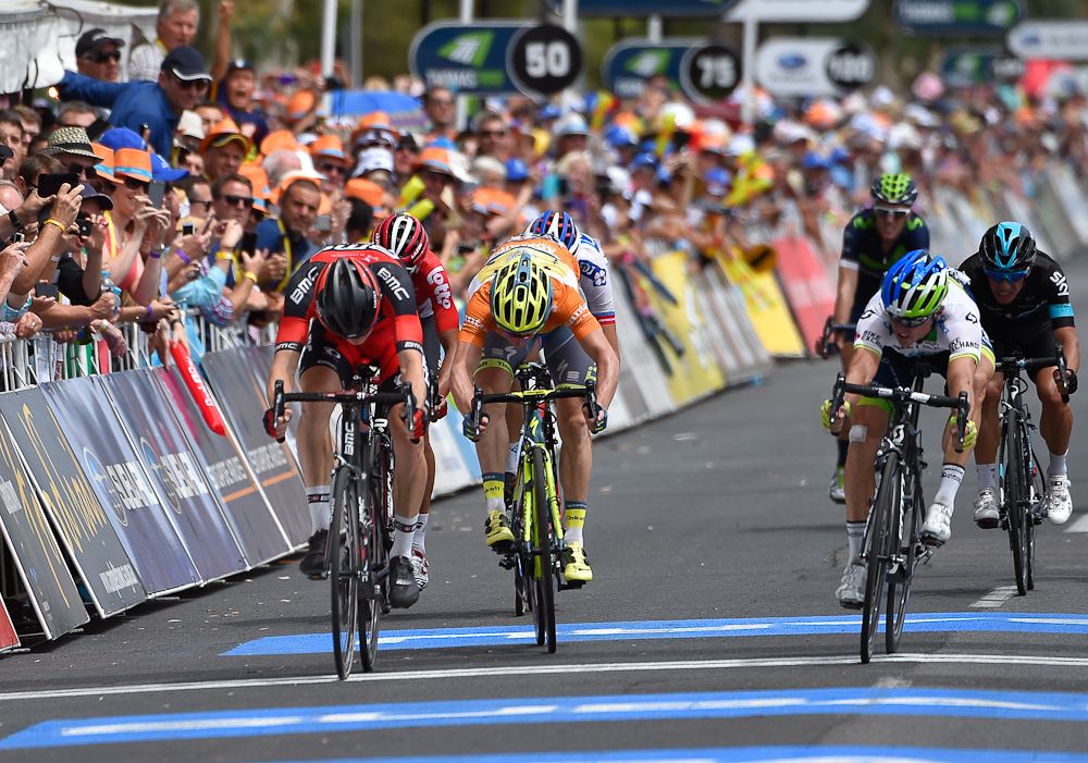 Simon Gerrans beats Rohan Dennis by a bike throw to take stage 3.