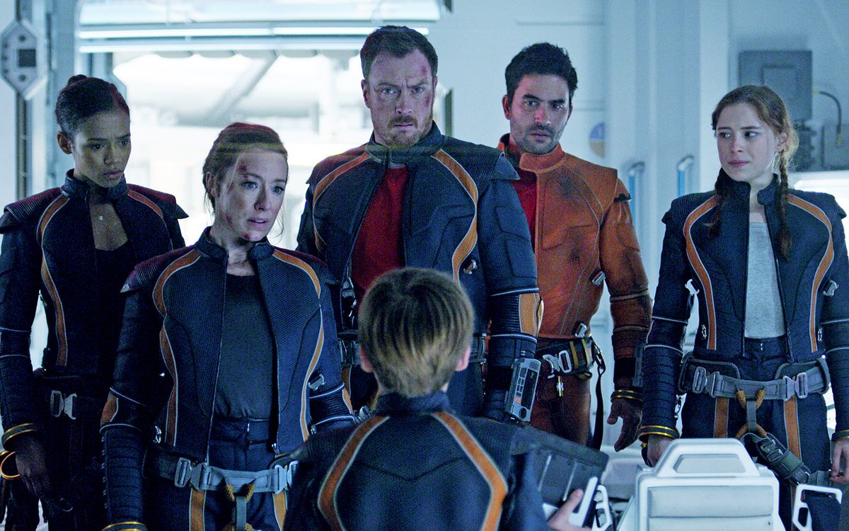 Gritty Survival Marks Debut of New 'Lost in Space' on Netflix Space