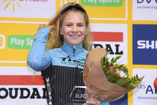 Evie Richards wins her first cycle-cross World Cup in Namur