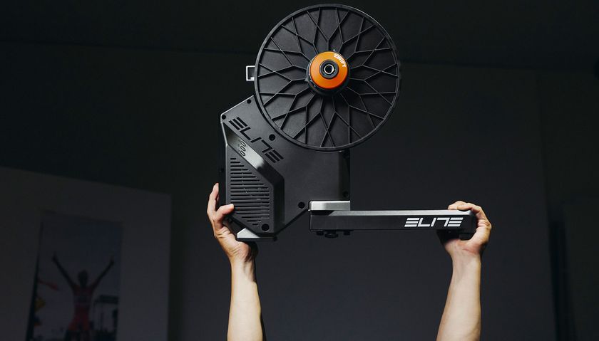 Elite Rivo smart trainer with Zwift Cog