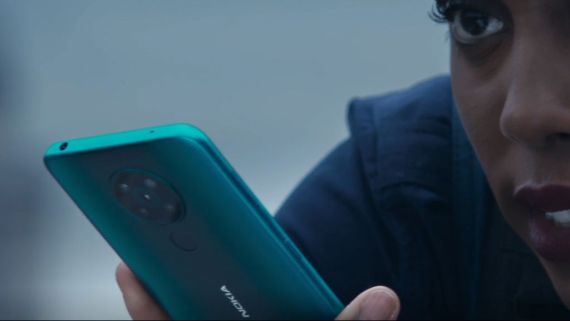 Nokia 10 in the new James Bond film, No Time to Die