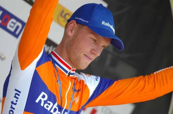 Lars Boom (Rabobank) salutes from the podium.