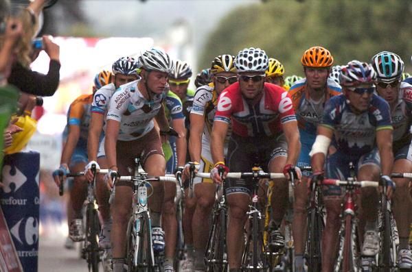 Norwegian champion Thor Hushovd respected the go-slow, but missed points toward the green jersey.