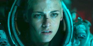 Underwater Kristen Stewart tired in her diving suit