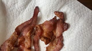 How to cook bacon in an air fryer