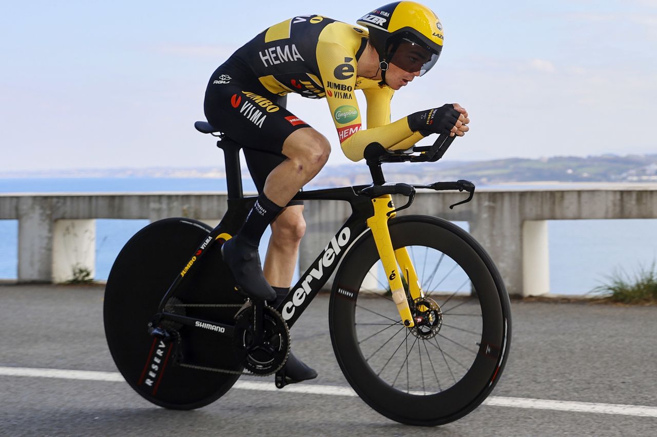 Itzulia Basque Country 2022 - 61st Edition - 1st stage Hondarribia - Hondarribia 7,5 km - 04/04/2022 - Sepp Kuss (AUS - Team Jumbo - Visma) - photo Luis Angel Gomez/SprintCyclingAgency&Acirc;&copy;2022