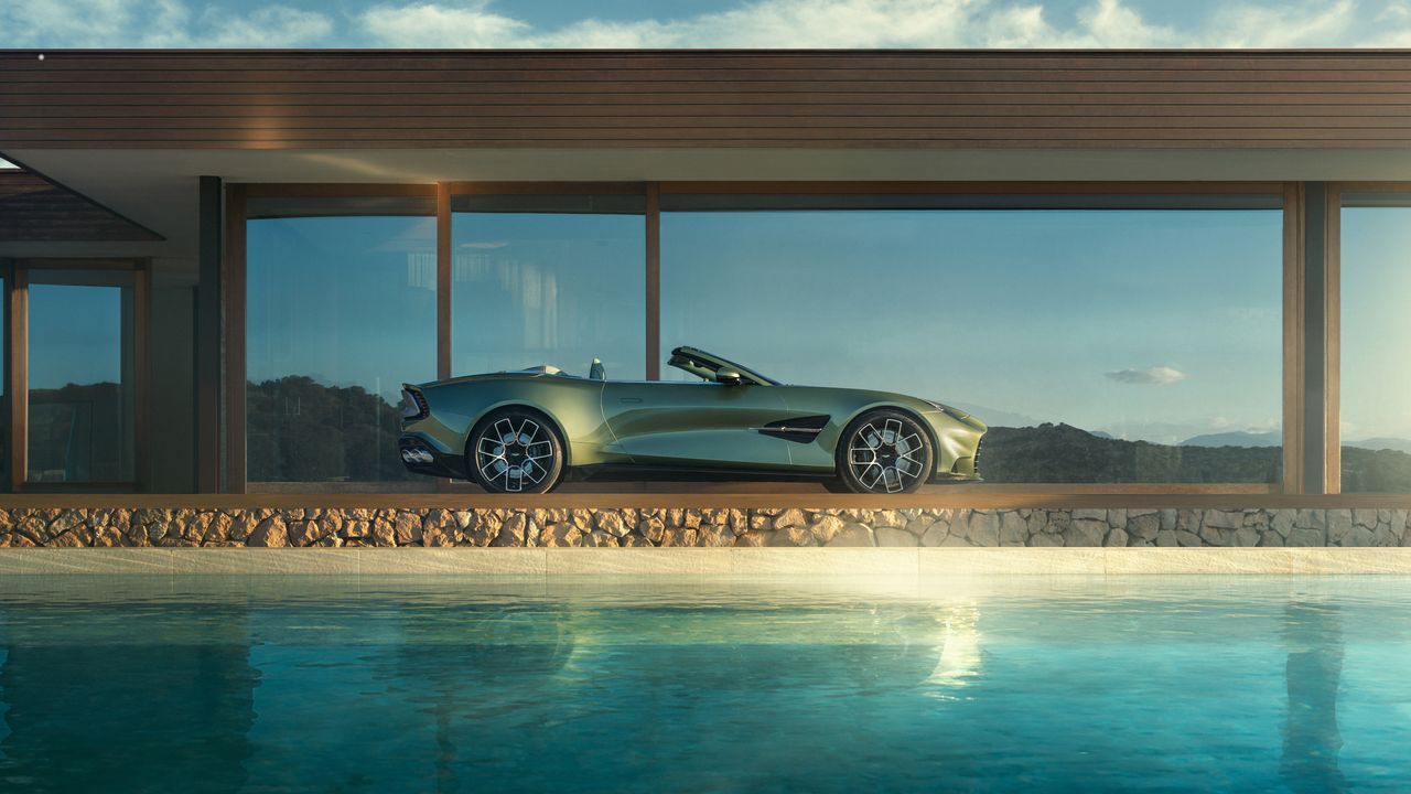 Aston Martin Vanquish Volante