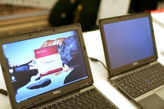 Bleyer showed off how fast the solid-state drive boots compared to a regular drive. The left laptop cold-booted to Windows Vista and Microsoft Word much faster than the right laptop. Both laptops had only 512 MB of RAM and Bleyer said the OS page-swappi