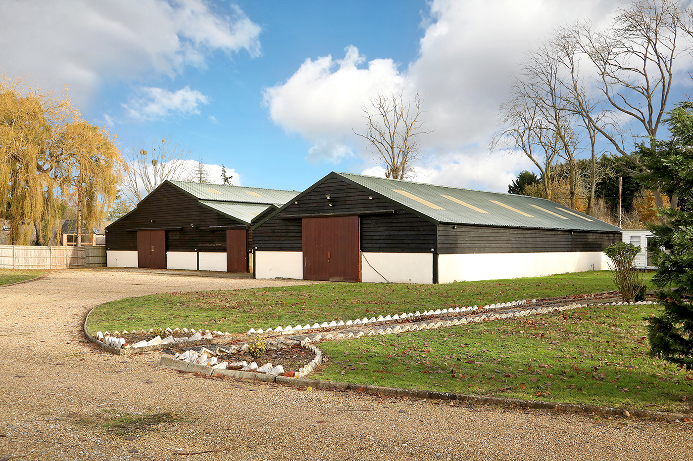 The-Old-Farm-Sheepcote-Lane-Paley-Street-Maidenhead-Knight-Frank-4.jpg