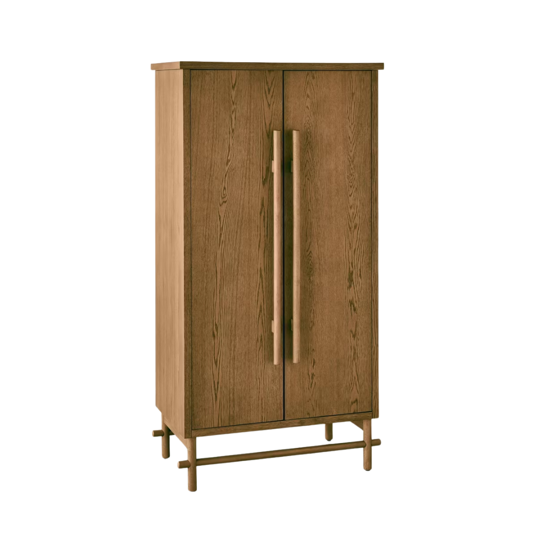 Large Aged Oak Cupboard - Hearth U0026#38; Handu0026#8482; With Magnolia