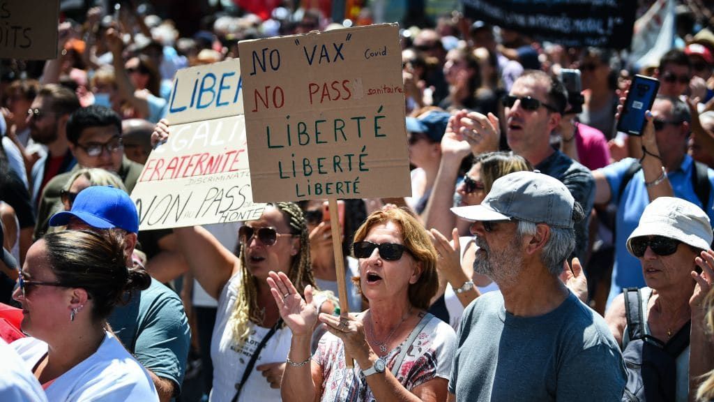 French protesters against COVID-19 measures.