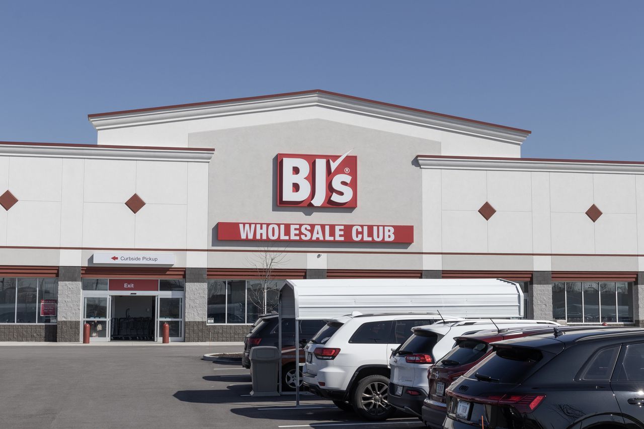 Front entrance of BJ&#039;s Wholesale Club