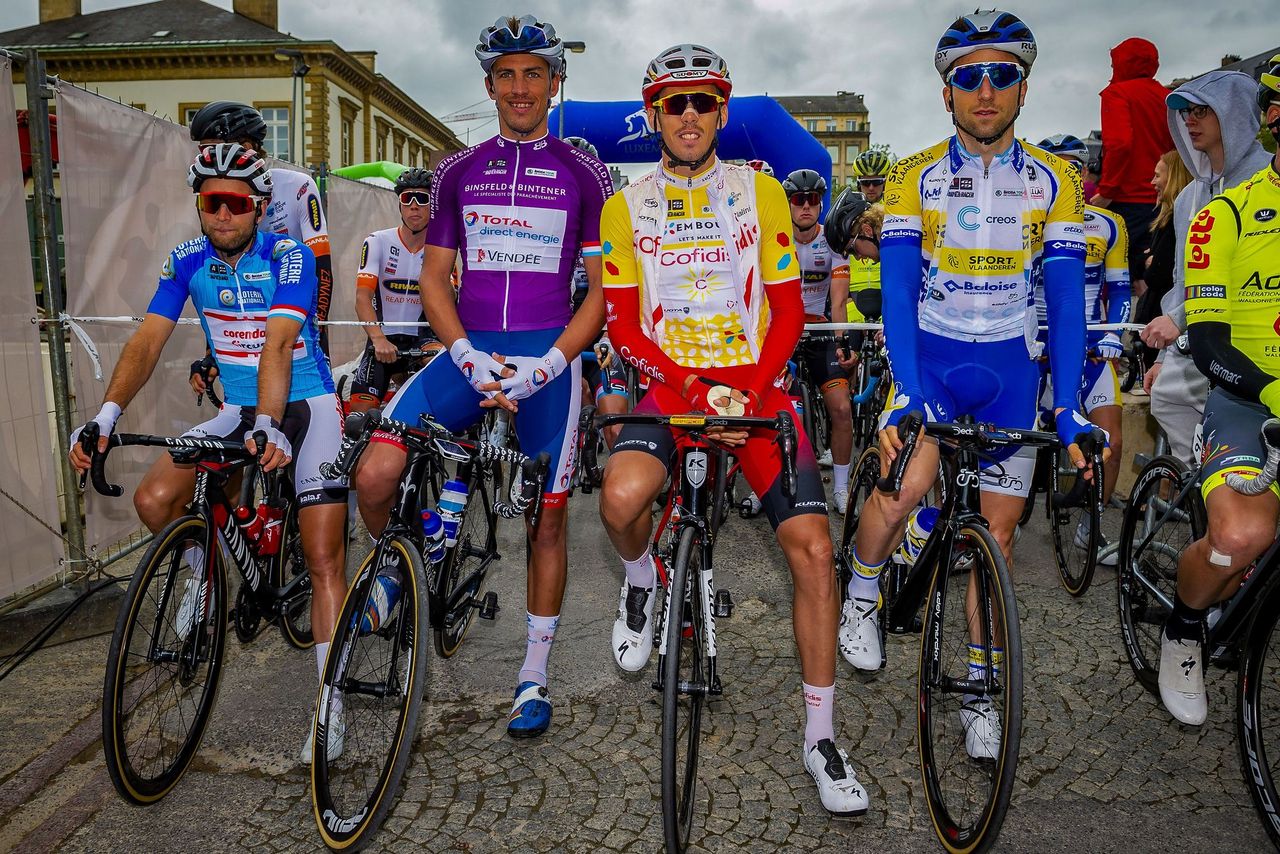 The leaders ahead of stage 1