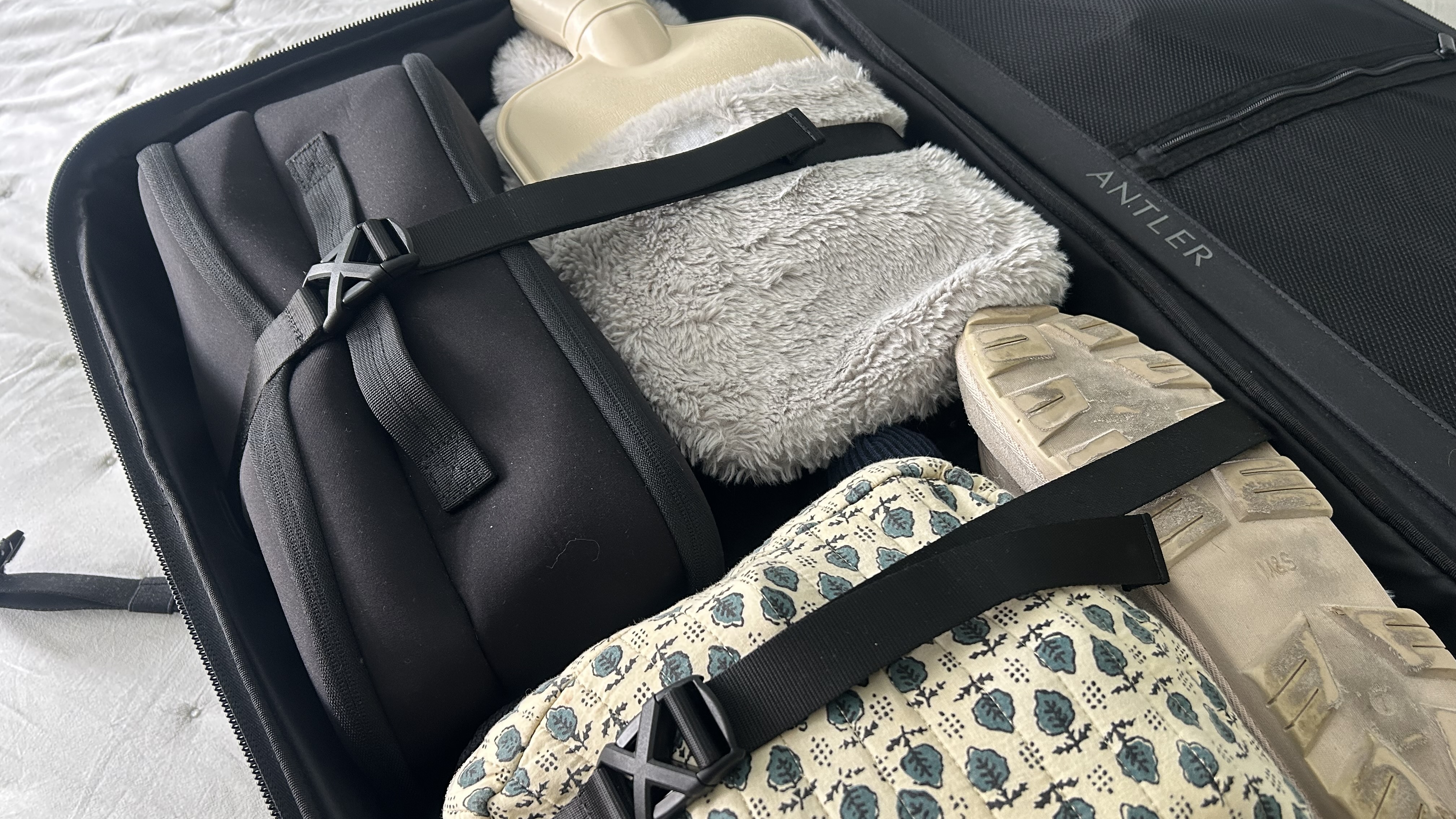 Antler Discovery Wheeled Duffel