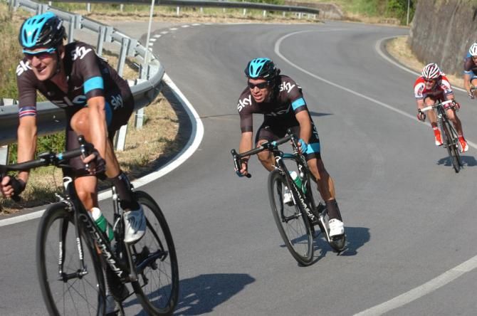 Sky's Bradley Wiggins and Rigoberto Uran made the elite selection on the finishing descent.