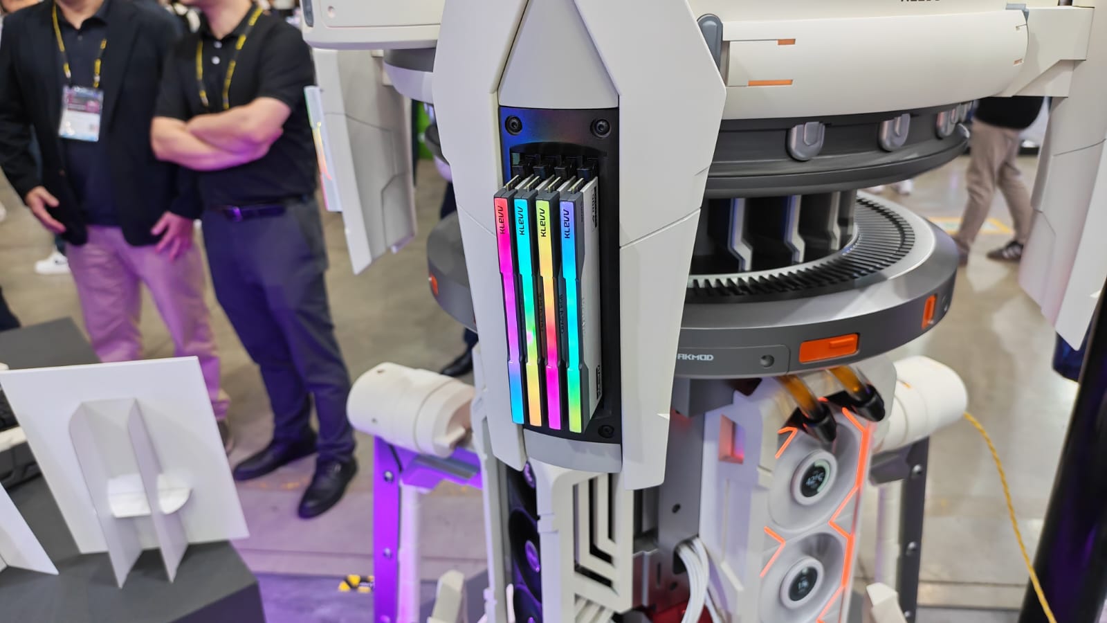 Klevv RAM in a display gaming PC at Computex