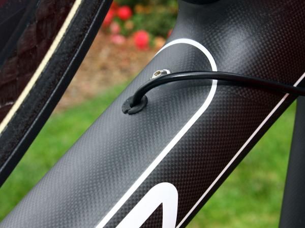 Shimano Dura-Ace Di2 wires enter the underside of the down tube just behind the head tube.