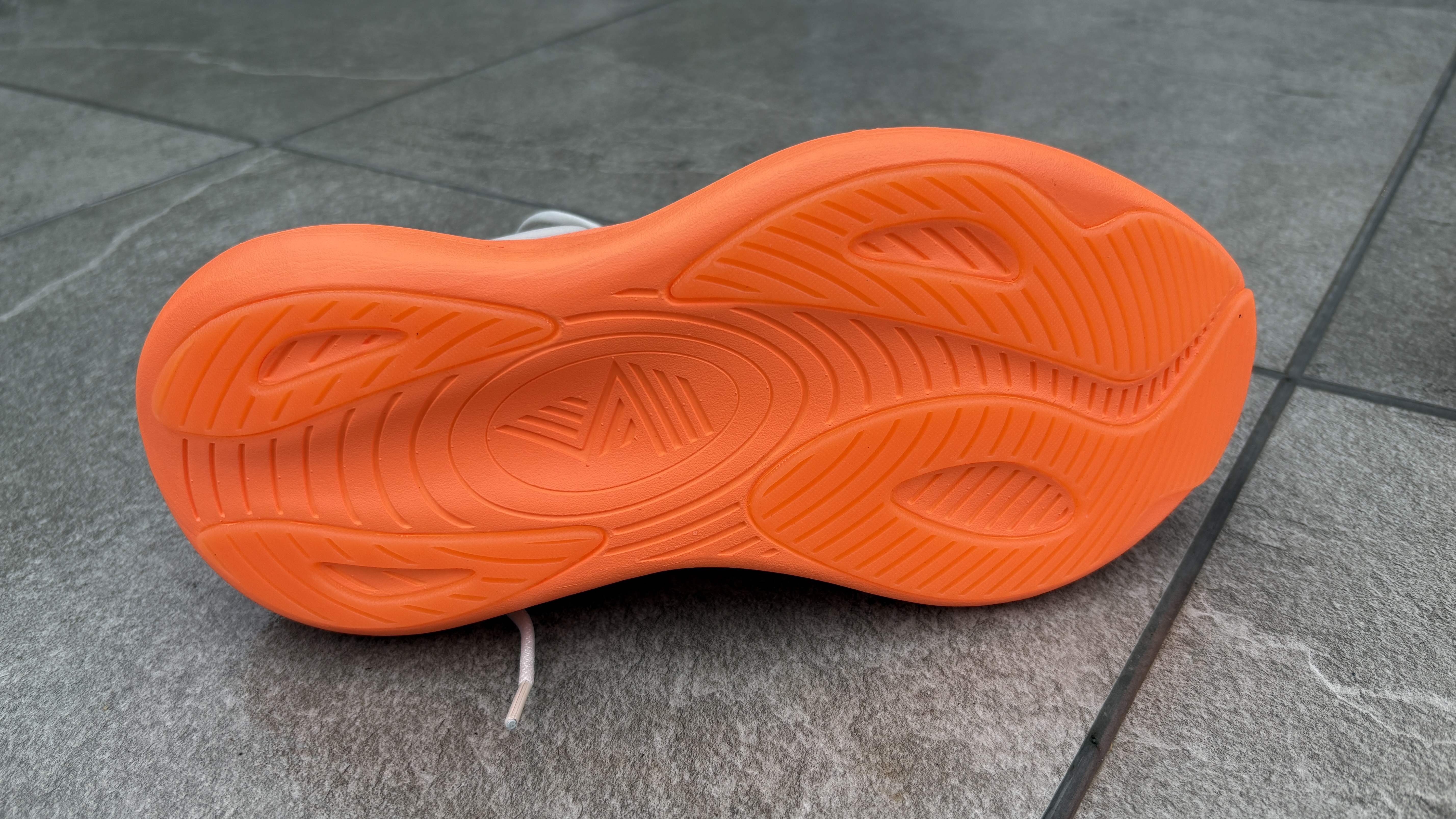 R.A.D UFO running shoes