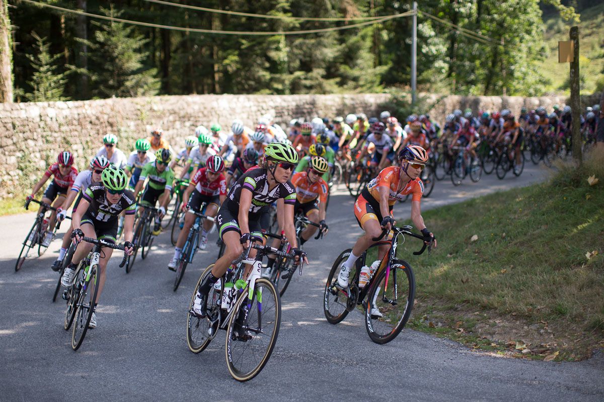 Carlee Taylor (AUS) of Liv-Plantur Cycling Team rides at the front in the third lap of the 121.5 km road race of the UCI Women's World Tour's 2016 Grand Prix Plouay