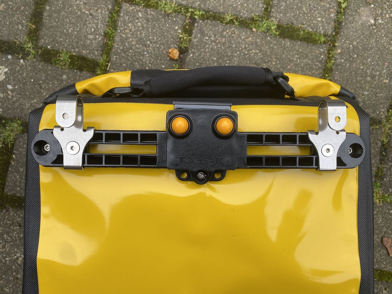 Adjustable hooks