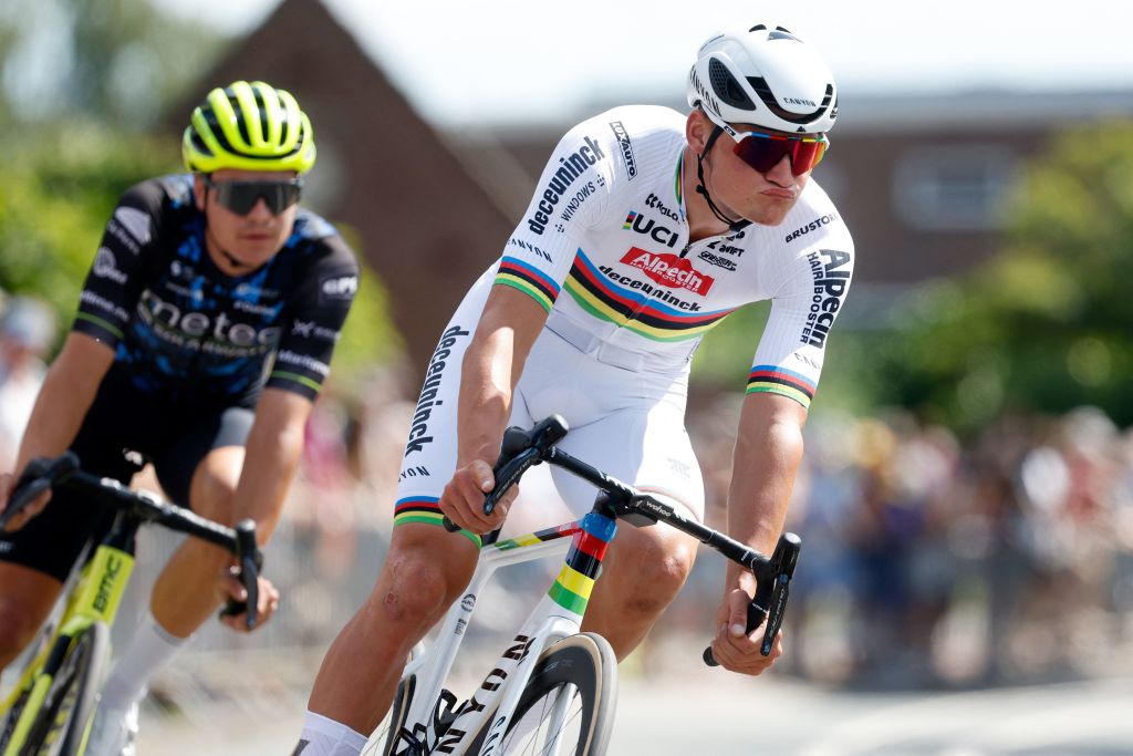 Mathieu van der Poel to face strong field at Bretagne Classic-Ouest ...