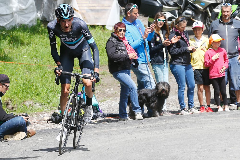 Wout Poels climbs toward the finish of the Dauphine prologue.
