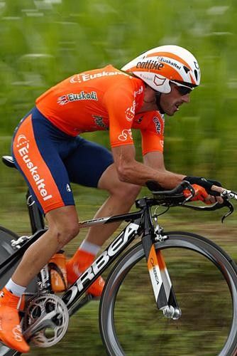 Iban Mayo (Euskaltel) had troubles today and finished 5'37" behind.