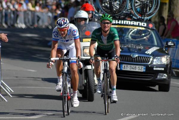 Anthony Roux and Thomas Voeckler could not reach Chavanel