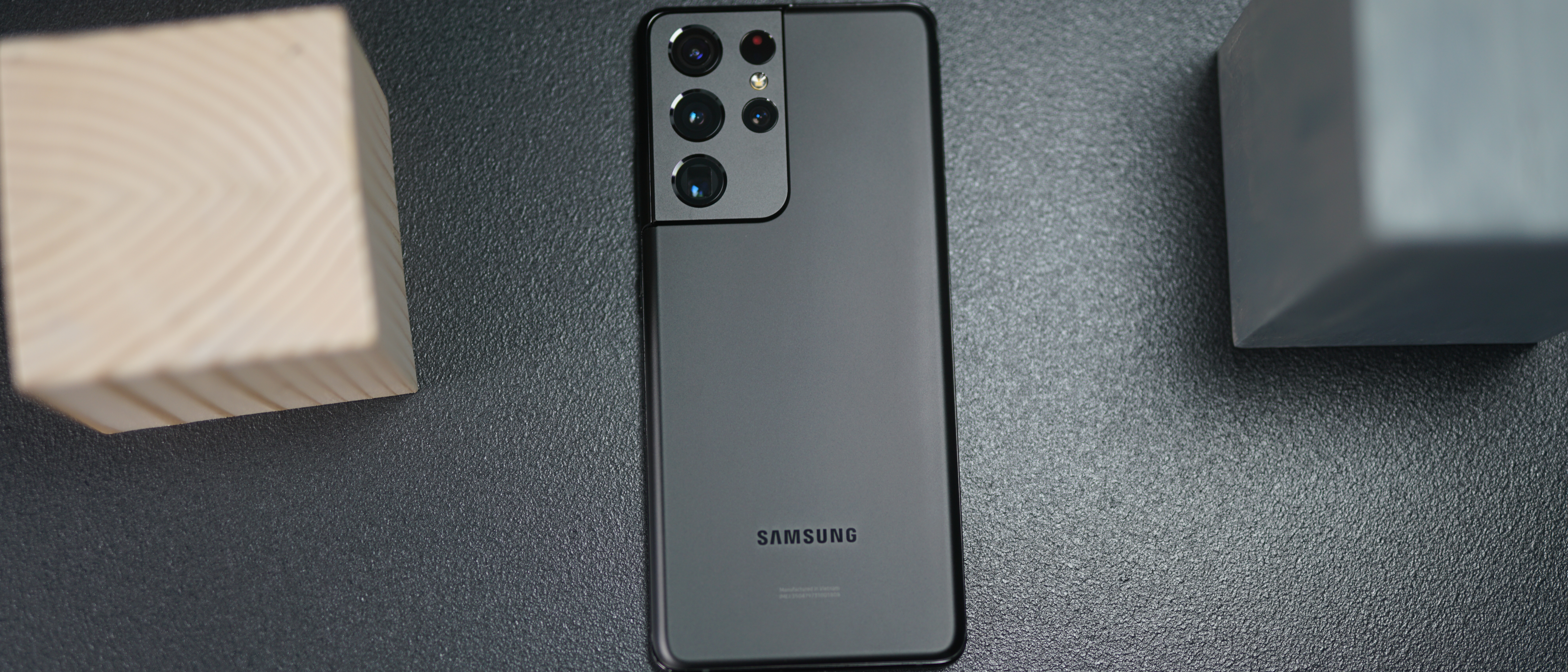 Samsung Galaxy S21 Ultra vs Samsung Galaxy S22 Ultra : Specs