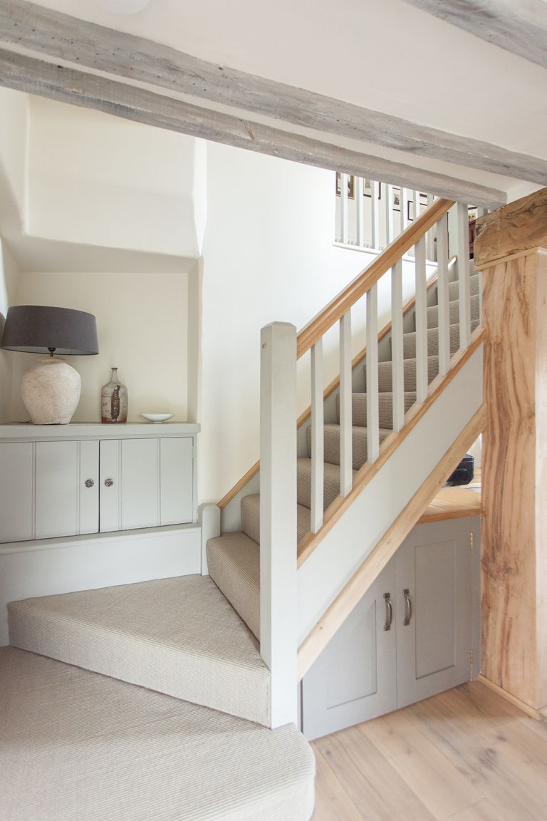 Cottage staircase ideas – style tips for a homely look | Country