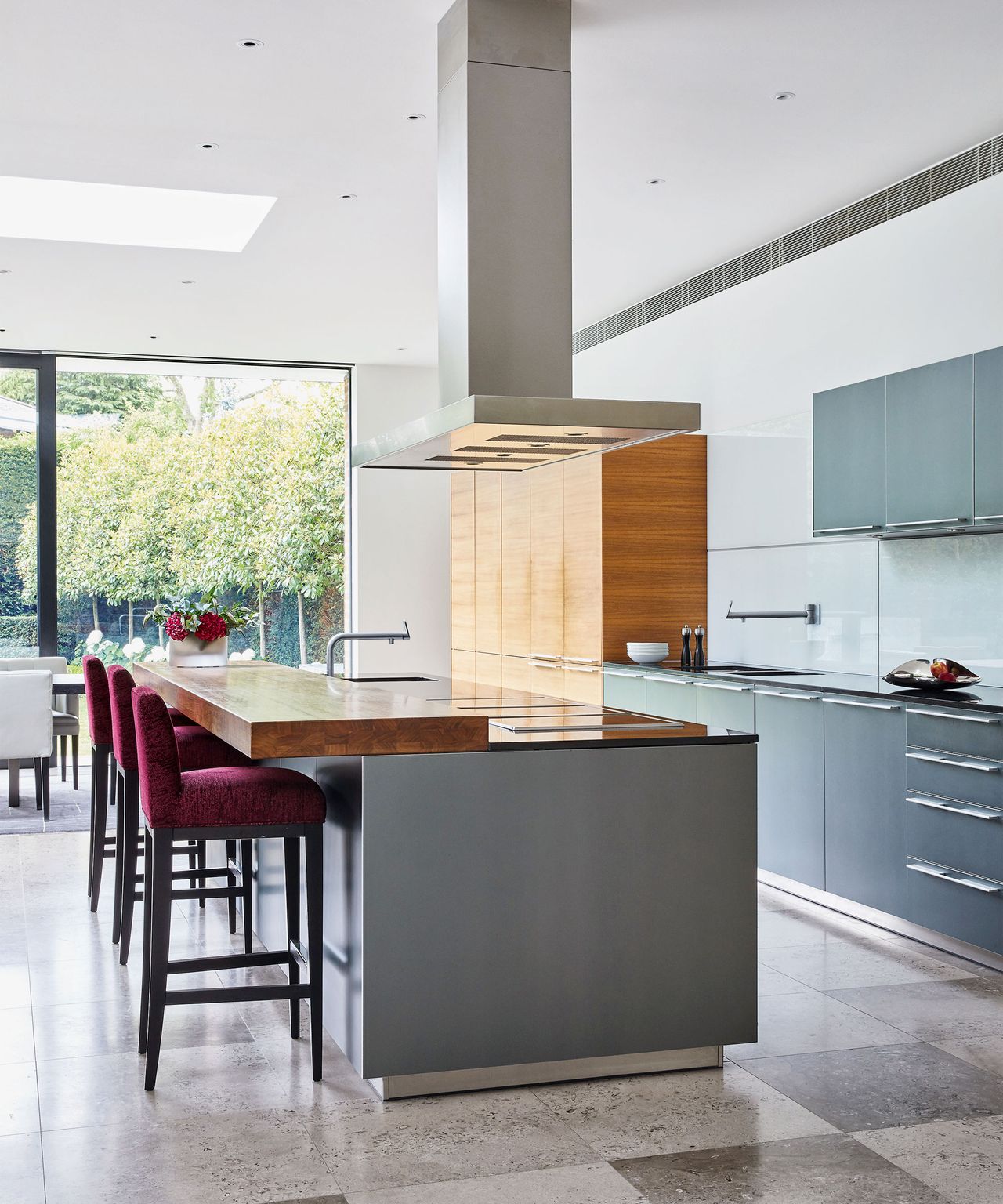 What is the best kitchen backsplash material? Homes & Gardens