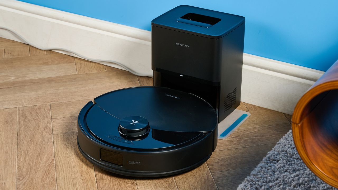 I’ve been testing this budget robot vacuum — it cleans well but has zero sense of direction