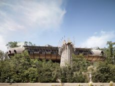 the flowing organic architecture work by Bart Prince