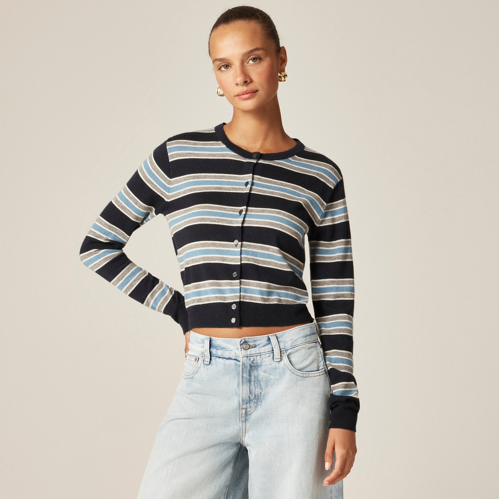 Featherweight Cashmere Cardigan in Stripe