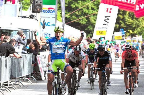 Peter Sagan (Liquigas-Cannondale) outsprinted Matt Goss (HTC-Highroad) and Ben Swift (Sky) for the stage win..