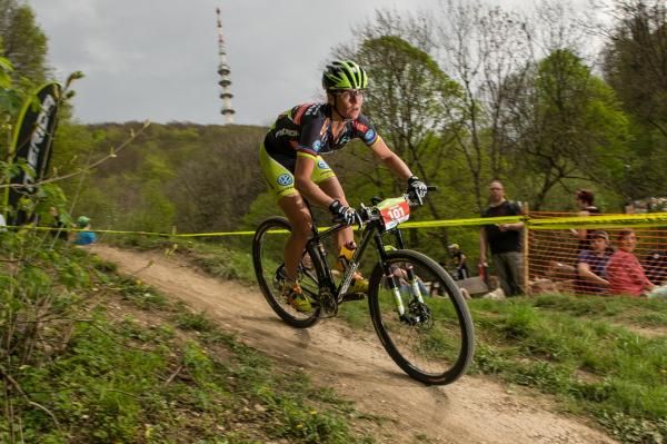 Gunn-Rita Dahle Flesj&aring; (Multivan Merida) on her way to a win