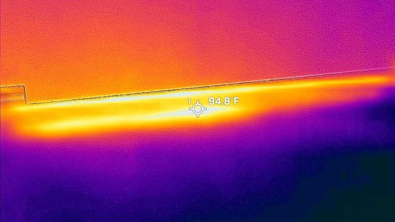 Lenovo Yoga 7 thermals back vents.