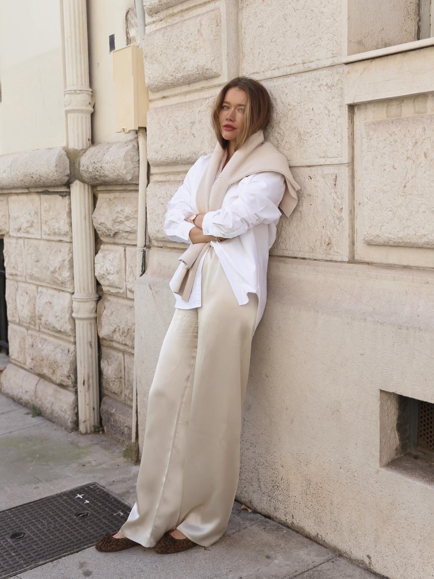 How stylish Parisian women wear satin pants