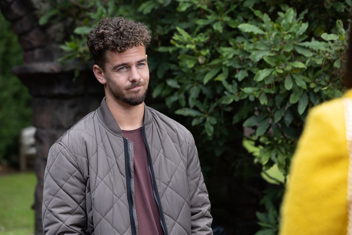 Joel Dexter is kidnapped in a sick plot in Hollyoaks! 