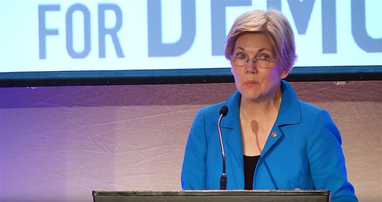 Elizabeth Warren hits at Donald Trump