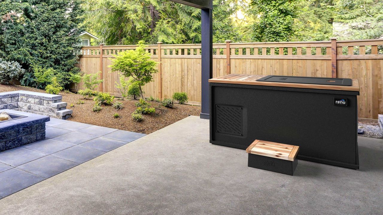 a cold plunge tub in a backyard