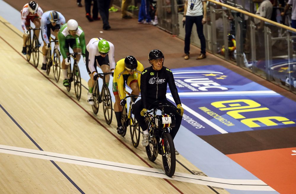 The Keirin is underway!