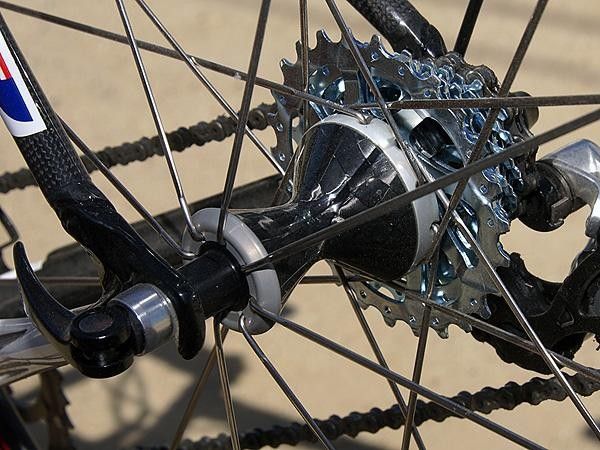 Hub shells are also carbon ; check out how the spokes are secured in the flanges.